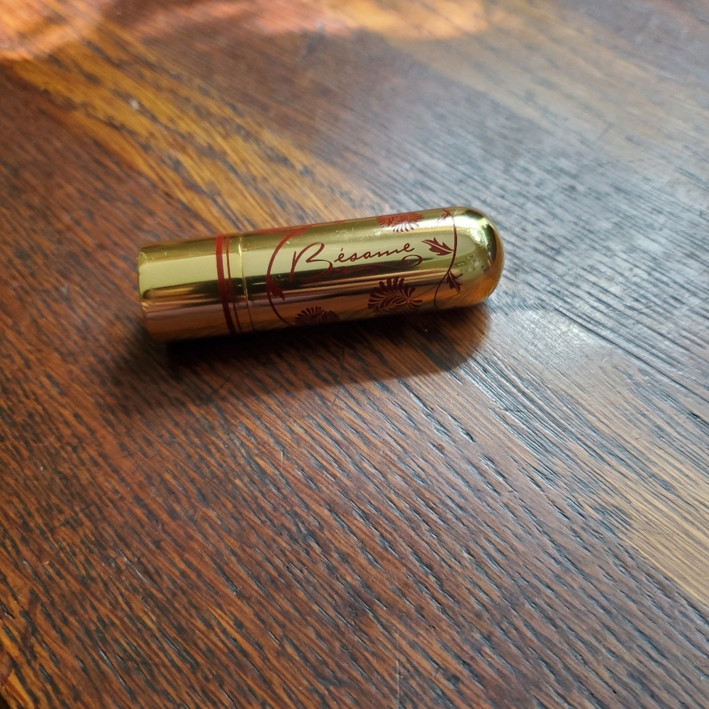 Besame Lipstick 1946 Red Velvet